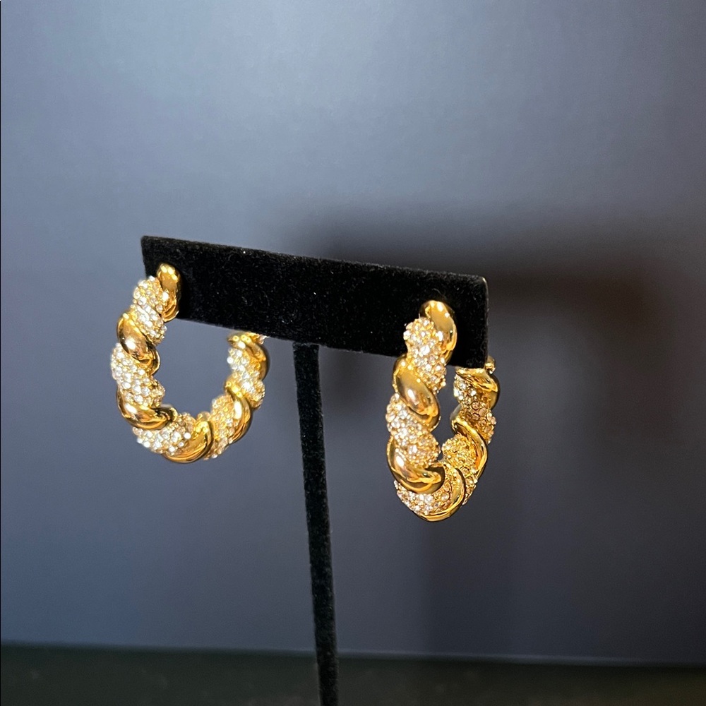 BaubleBar Twist earrings with stones